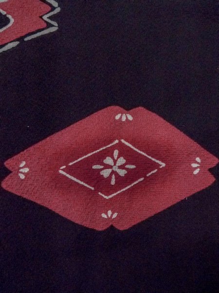 画像7: O0131O 女性用道行  シルク（正絹） 黒, 花 【中古】【USED】【リサイクル】 ★★★☆☆【O0131O】 (7)