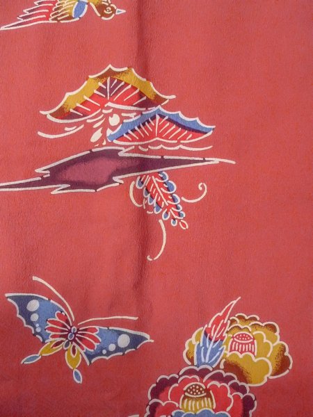 画像4: O0131R 女性用道行  シルク（正絹） 灰色がかった珊瑚色, 梅 【中古】【USED】【リサイクル】 ★★★★☆【O0131R】 (4)