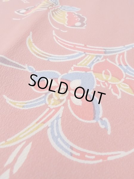 画像8: O0131R 女性用道行  シルク（正絹） 灰色がかった珊瑚色, 梅 【中古】【USED】【リサイクル】 ★★★★☆【O0131R】 (8)