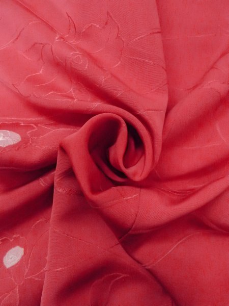 画像12: O0131T 女性用道行  シルク（正絹） 光沢のある赤色, 花 【中古】【USED】【リサイクル】 ★★★☆☆【O0131T】 (12)