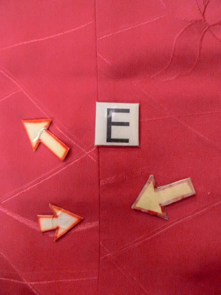 画像18: O0131T 女性用道行  シルク（正絹） 光沢のある赤色, 花 【中古】【USED】【リサイクル】 ★★★☆☆【O0131T】 (18)