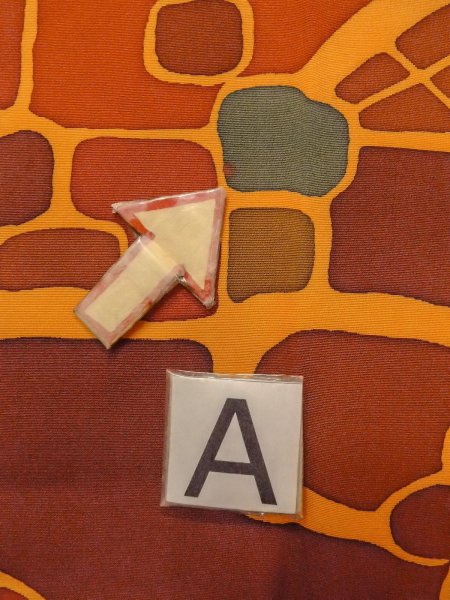 画像14: O0131Y 女性用道行  シルク（正絹） 薄い橙色, 抽象的模様 【中古】【USED】【リサイクル】 ★★★☆☆【O0131Y】 (14)