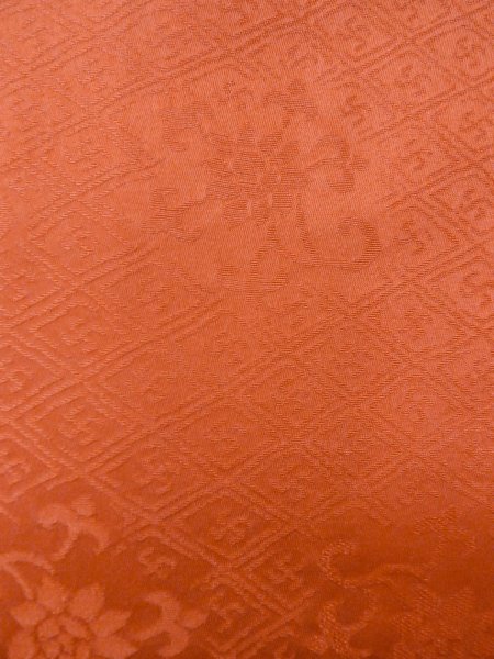 画像7: O0201B 女性用道行  シルク（正絹） 光沢のある橙色, 唐花 【中古】【USED】【リサイクル】 ★★★☆☆【O0201B】 (7)
