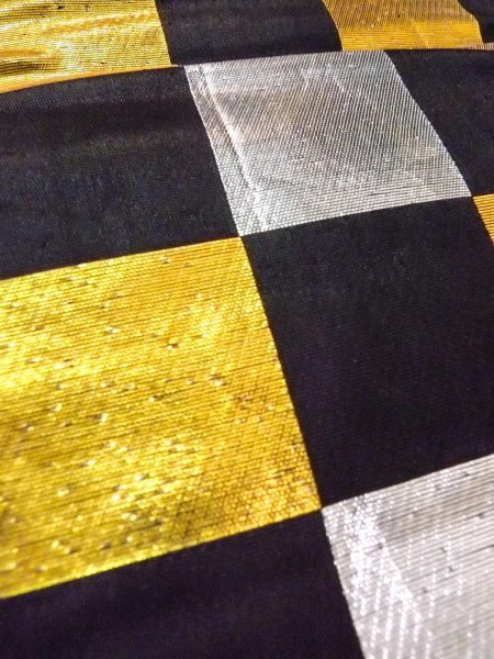 画像8: O0207A 半幅帯 女性用着物 シルク（正絹）   黒 チェック柄 【中古】 【USED】 【リサイクル】 ★★☆☆☆ (8)