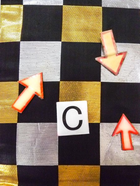 画像12: O0207A 半幅帯 女性用着物 シルク（正絹）   黒 チェック柄 【中古】 【USED】 【リサイクル】 ★★☆☆☆ (12)