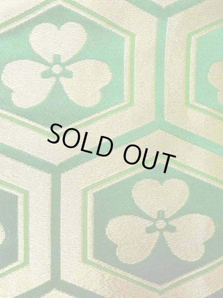 画像2: O0207C 半幅帯 女性用着物 シルク（正絹）   緑色 花 【中古】 【USED】 【リサイクル】 ★★★☆☆ (2)