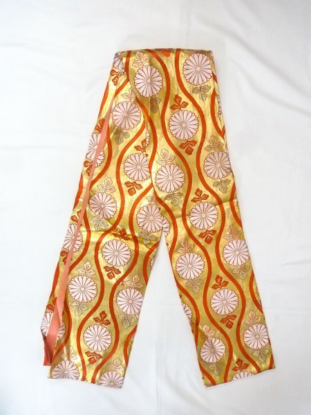 画像1: O0207K 半幅帯 女性用着物 シルク（正絹）  光沢のある 金色 菊 【中古】 【USED】 【リサイクル】 ★★☆☆☆ (1)