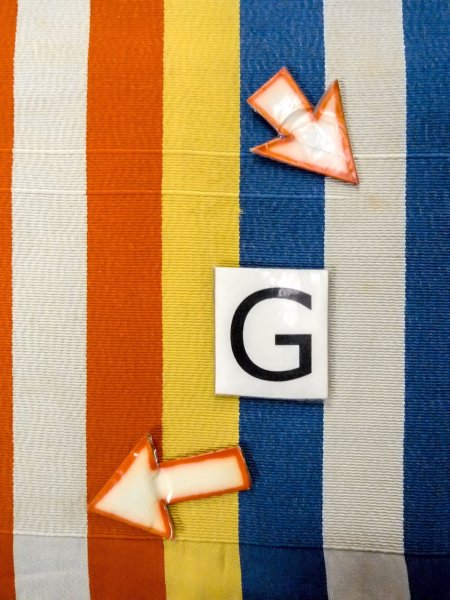 画像16: O0207O 半幅帯 女性用着物 シルク（正絹）   マルチカラー 縞 【中古】 【USED】 【リサイクル】 ★★☆☆☆ (16)