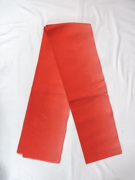 画像1: O0207X 半幅帯 女性用着物 シルク（正絹）   赤色 花 【中古】 【USED】 【リサイクル】 ★★☆☆☆ (1)