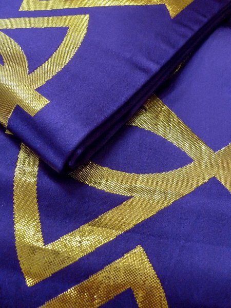 画像9: O0208D 半幅帯 女性用着物 シルク（正絹）  光沢のある 紫色 扇 【中古】 【USED】 【リサイクル】 ★★★☆☆ (9)