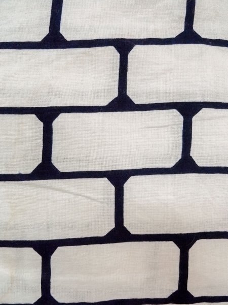 画像6: O0218H 女性用浴衣（日本製）  綿 白, 幾何学模様 【中古】【USED】【リサイクル】 ★☆☆☆☆【O0218H】 (6)