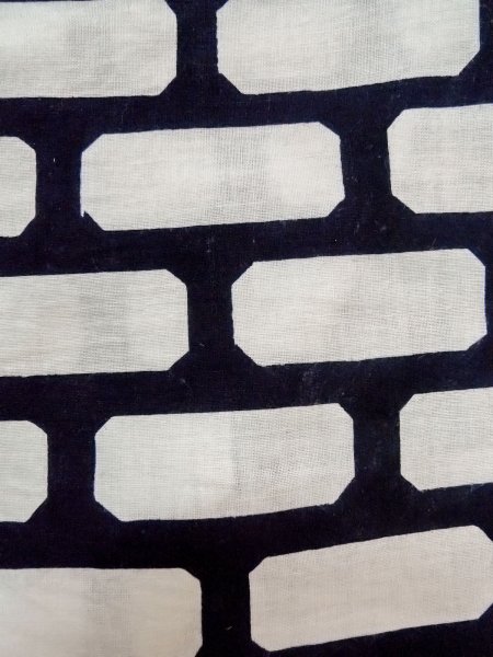 画像7: O0218H 女性用浴衣（日本製）  綿 白, 幾何学模様 【中古】【USED】【リサイクル】 ★☆☆☆☆【O0218H】 (7)