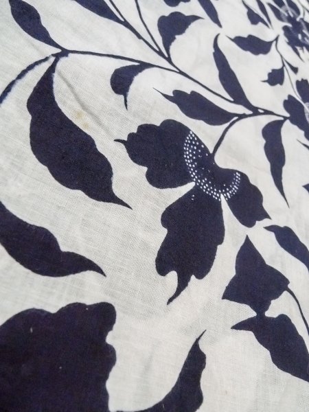 画像8: O0218J 女性用浴衣（日本製）  綿 白, 花 【中古】【USED】【リサイクル】 ★★☆☆☆【O0218J】 (8)