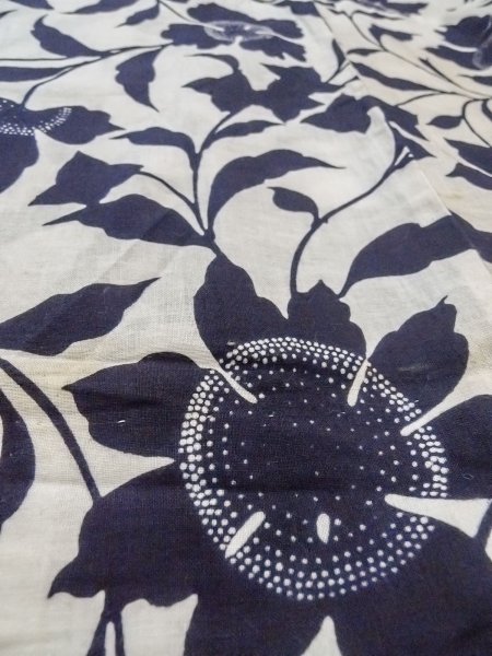 画像9: O0218J 女性用浴衣（日本製）  綿 白, 花 【中古】【USED】【リサイクル】 ★★☆☆☆【O0218J】 (9)