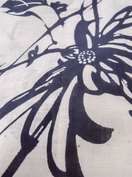 画像10: O0218L 女性用浴衣(日本製)  綿麻 オフ ホワイト, 菊 【中古】【USED】【リサイクル】 ★★☆☆☆【O0218L】 (10)