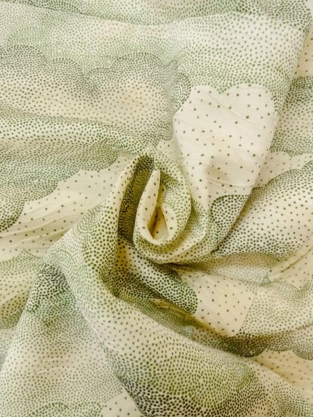 画像11: O0218P 女性用小紋  シルク（正絹） アイボリー, 雲 【中古】【USED】【リサイクル】 ★★★☆☆【O0218P】 (11)