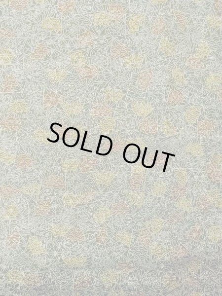 画像4: O0218Q 女性用小紋  シルク（正絹） 深いオリーブ, 菊 【中古】【USED】【リサイクル】 ★★★☆☆【O0218Q】 (4)