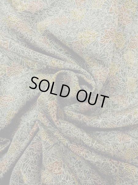 画像12: O0218Q 女性用小紋  シルク（正絹） 深いオリーブ, 菊 【中古】【USED】【リサイクル】 ★★★☆☆【O0218Q】 (12)