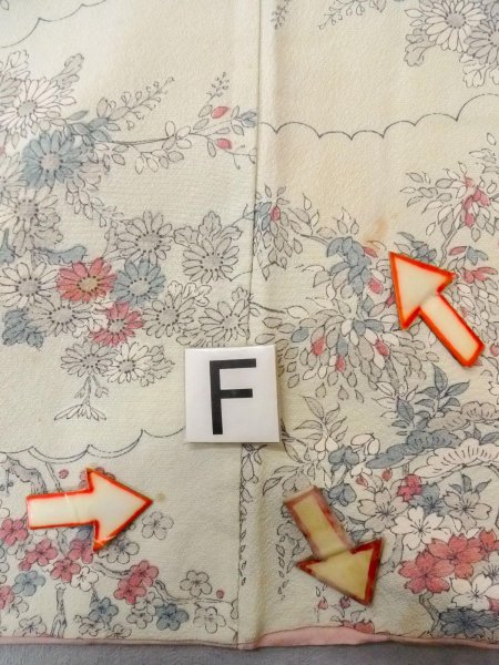 画像19: O0218R 女性用小紋  シルク（正絹） 灰色がかった水色, 桜 【中古】【USED】【リサイクル】 ★★☆☆☆【O0218R】 (19)