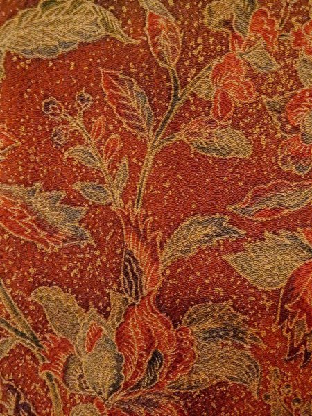 画像6: O0218S 女性用小紋  シルク（正絹） 赤み茶色, 唐花 【中古】【USED】【リサイクル】 ★★★★☆【O0218S】 (6)