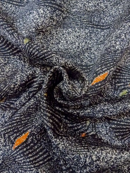 画像11: O0218Y 女性用小紋  シルク（正絹） 黒, 菱 【中古】【USED】【リサイクル】 ★★★★☆【O0218Y】 (11)