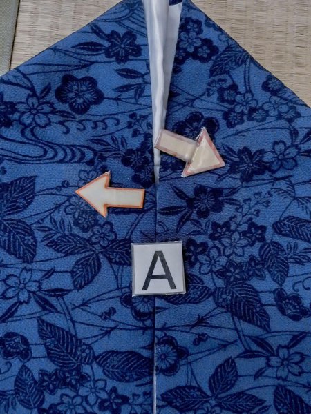 画像14: O0218Z 女性用小紋  シルク（正絹） 藍, 桜 【中古】【USED】【リサイクル】 ★★★☆☆【O0218Z】 (14)
