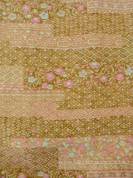 画像4: O0219A 女性用小紋  シルク（正絹） ベージュ, ききょう 【中古】【USED】【リサイクル】 ★★★★☆【O0219A】 (4)