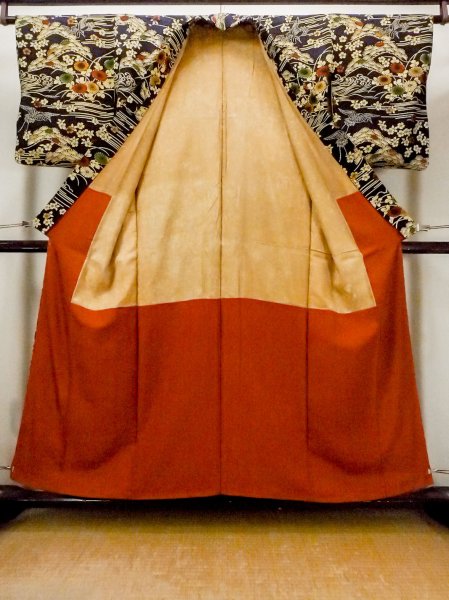 画像2: O0219B 女性用小紋  シルク（正絹） 深い紺, 花 【中古】【USED】【リサイクル】 ★★★☆☆【O0219B】 (2)