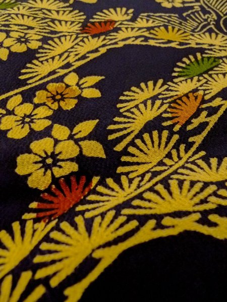 画像10: O0219B 女性用小紋  シルク（正絹） 深い紺, 花 【中古】【USED】【リサイクル】 ★★★☆☆【O0219B】 (10)