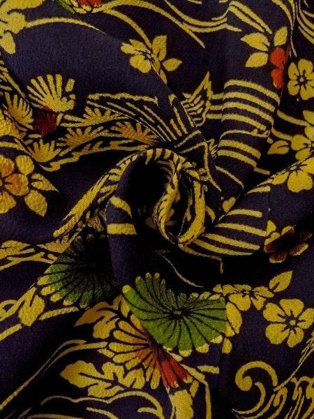 画像12: O0219B 女性用小紋  シルク（正絹） 深い紺, 花 【中古】【USED】【リサイクル】 ★★★☆☆【O0219B】 (12)
