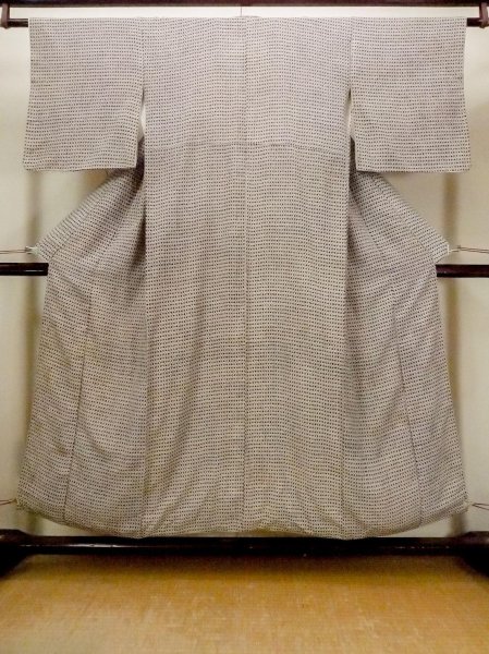 画像1: O0219C 女性用小紋  シルク（正絹） オフ　ホワイト, 小さな点々 【中古】【USED】【リサイクル】 ★☆☆☆☆【O0219C】 (1)
