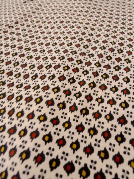 画像8: O0219C 女性用小紋  シルク（正絹） オフ　ホワイト, 小さな点々 【中古】【USED】【リサイクル】 ★☆☆☆☆【O0219C】 (8)