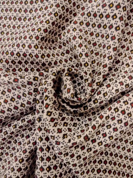 画像11: O0219C 女性用小紋  シルク（正絹） オフ　ホワイト, 小さな点々 【中古】【USED】【リサイクル】 ★☆☆☆☆【O0219C】 (11)