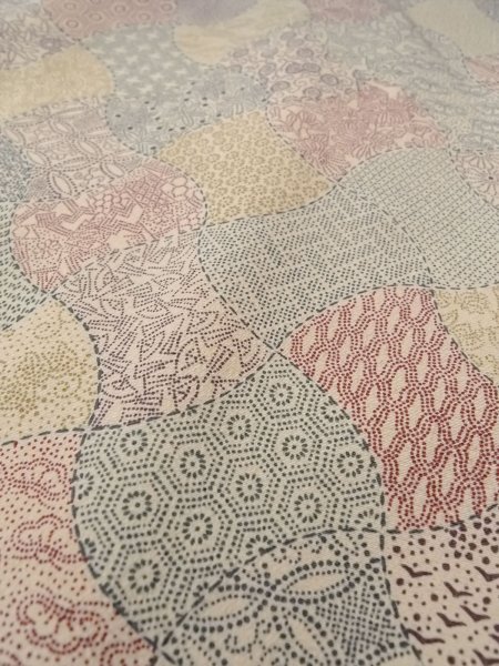 画像8: O0219D 女性用小紋  シルク（正絹） オフ　ホワイト, 菊 【中古】【USED】【リサイクル】 ★★★☆☆【O0219D】 (8)