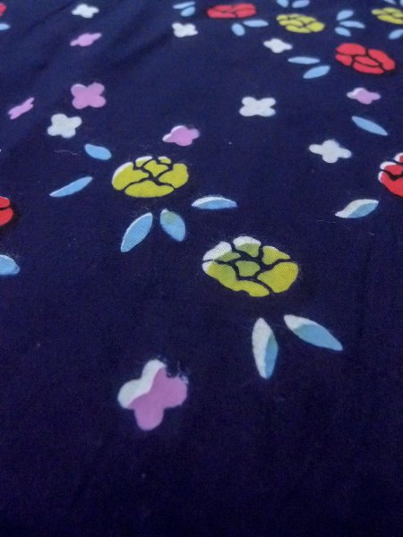 画像10: O0228G 女性用浴衣（日本製）  綿 藍, 花 【中古】【USED】【リサイクル】 ★★★☆☆【O0228G】 (10)