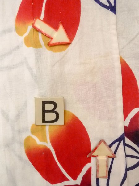 画像15: O0228I 女性用注染浴衣  綿 白, 椿 【中古】【USED】【リサイクル】 ★☆☆☆☆【O0228I】 (15)