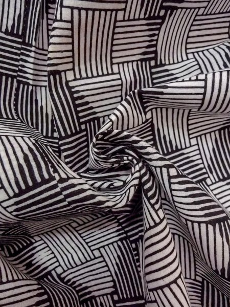 画像11: O0228J 女性用浴衣（日本製）  綿麻 白, 線 【中古】【USED】【リサイクル】 ★☆☆☆☆【O0228J】 (11)