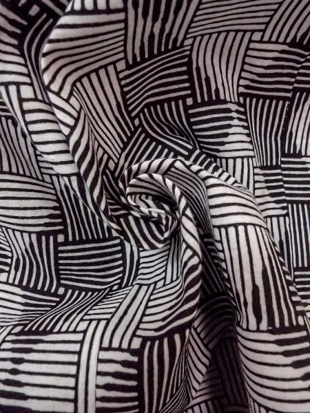 画像12: O0228J 女性用浴衣（日本製）  綿麻 白, 線 【中古】【USED】【リサイクル】 ★☆☆☆☆【O0228J】 (12)