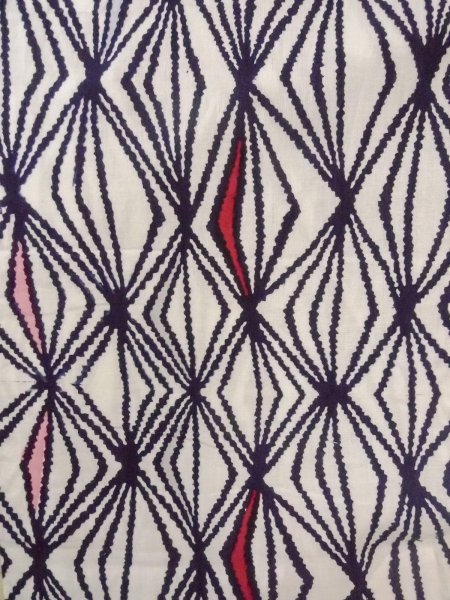 画像4: O0228K 女性用浴衣（日本製）  綿 白, 幾何学模様 【中古】【USED】【リサイクル】 ★★★☆☆【O0228K】 (4)