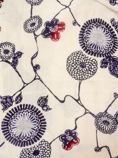 画像3: O0228O 女性用注染浴衣  麻 白, 菊 【中古】【USED】【リサイクル】 ★★☆☆☆【O0228O】 (3)