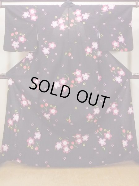 画像1: O0228R 女性用浴衣（海外製）  綿 黒, 桜 【中古】【USED】【リサイクル】 ★★★☆☆【O0228R】 (1)
