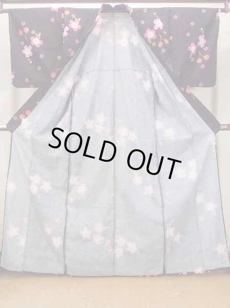 画像2: O0228R 女性用浴衣（海外製）  綿 黒, 桜 【中古】【USED】【リサイクル】 ★★★☆☆【O0228R】 (2)