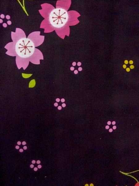 画像4: O0228R 女性用浴衣（海外製）  綿 黒, 桜 【中古】【USED】【リサイクル】 ★★★☆☆【O0228R】 (4)