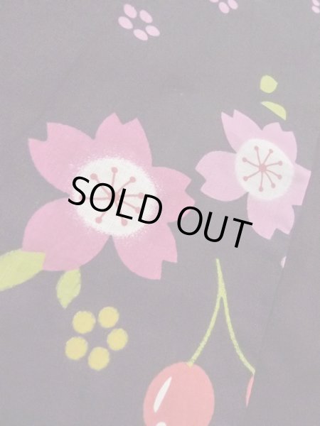 画像8: O0228R 女性用浴衣（海外製）  綿 黒, 桜 【中古】【USED】【リサイクル】 ★★★☆☆【O0228R】 (8)