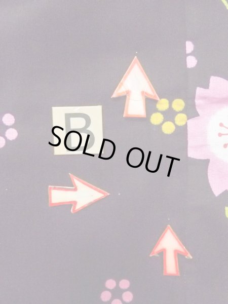 画像15: O0228R 女性用浴衣（海外製）  綿 黒, 桜 【中古】【USED】【リサイクル】 ★★★☆☆【O0228R】 (15)