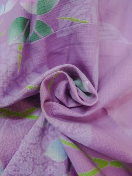 画像11: O0228Y 女性用浴衣（日本製）  綿 淡い藤色, 花 【中古】【USED】【リサイクル】 ★★★☆☆【O0228Y】 (11)