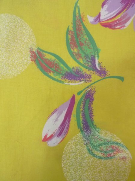 画像7: O0228Z 女性用浴衣（海外製）  綿 淡い黄色, 花 【中古】【USED】【リサイクル】 ★★★★☆【O0228Z】 (7)