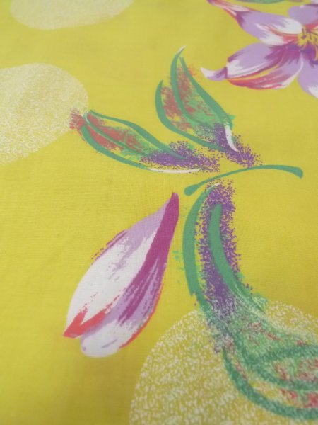 画像9: O0228Z 女性用浴衣（海外製）  綿 淡い黄色, 花 【中古】【USED】【リサイクル】 ★★★★☆【O0228Z】 (9)