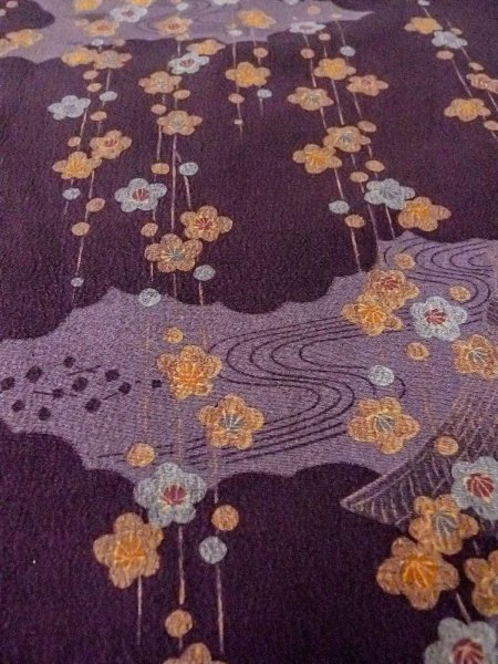 画像9: O0312A 女性用小紋  シルク(正絹) 深い紫色, 梅 【中古】【USED】【リサイクル】 ★★★☆☆【O0312A】 (9)