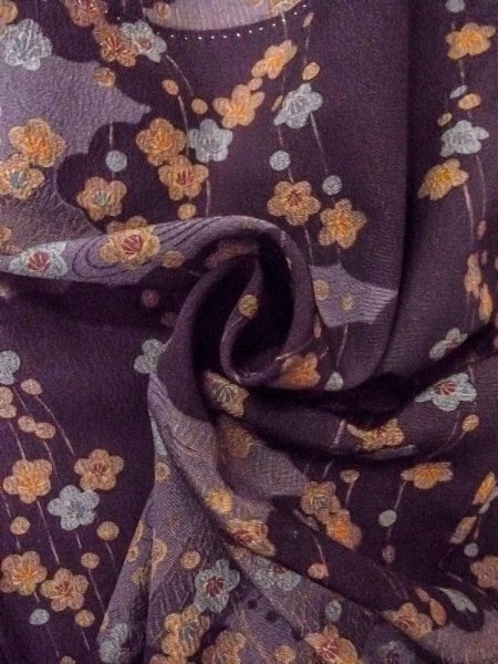 画像11: O0312A 女性用小紋  シルク(正絹) 深い紫色, 梅 【中古】【USED】【リサイクル】 ★★★☆☆【O0312A】 (11)